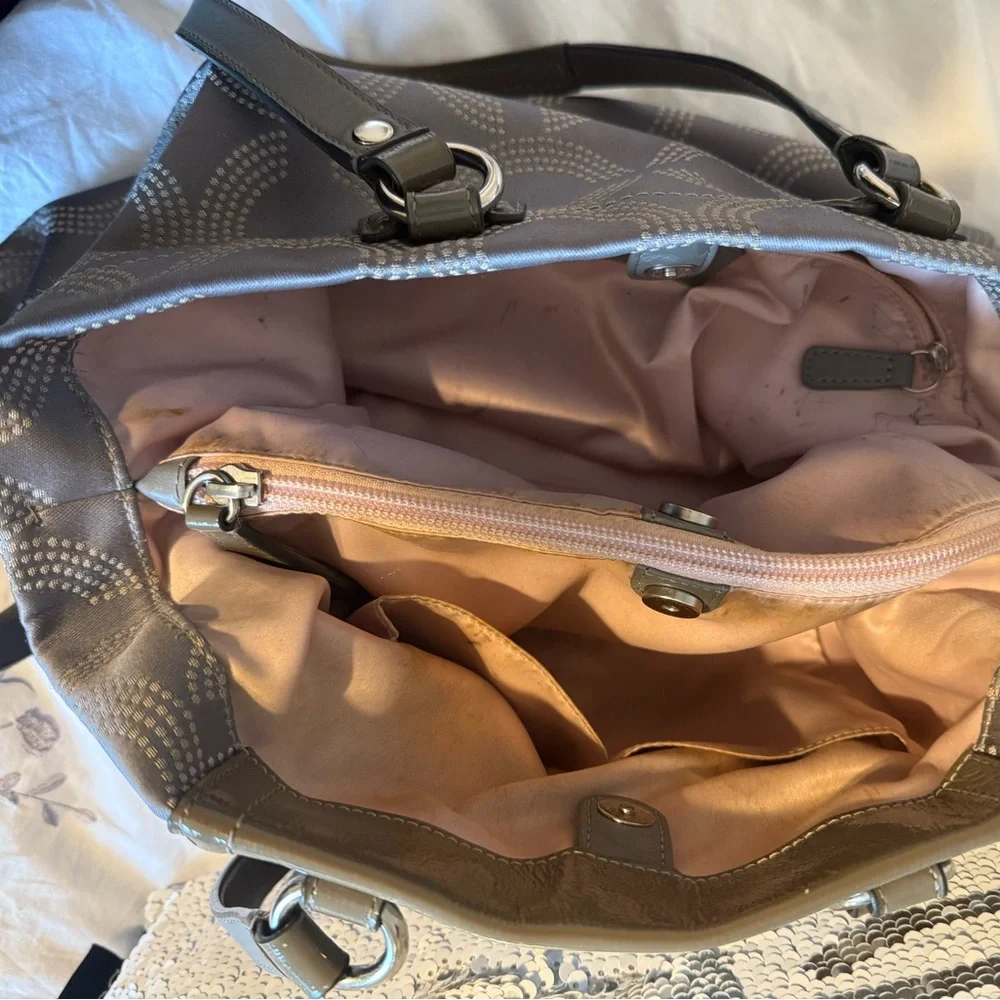 Gray coach purse - Picture 2 of 11